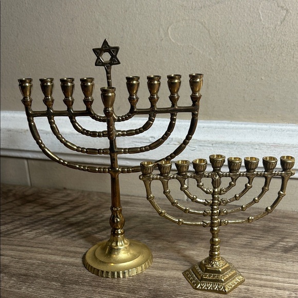 Brass menorahs - Picture 1 of 11